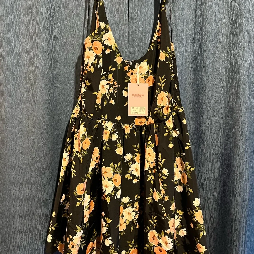 NWT Old Navy “The Occasion” dress in Pink Floral - Picture 3 of 10